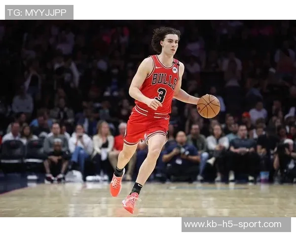 戴格诺特盛赞乔治进攻风格丝滑兼具防守能力展现顶级篮球水平